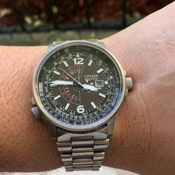 Citizen ECO-DRIVE Nighthawk - Picture 2 of 5